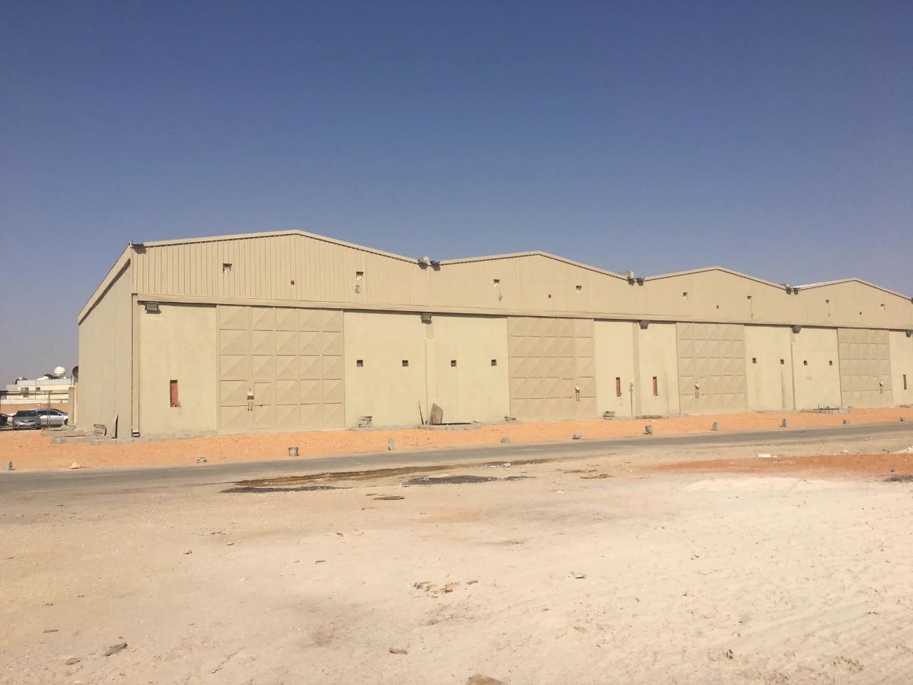 الحرمين للمظلات والسواتر